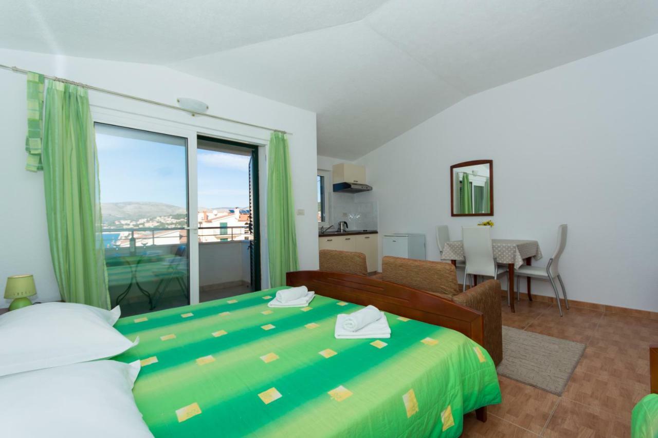 Apartments Fumija Trogir Exterior photo